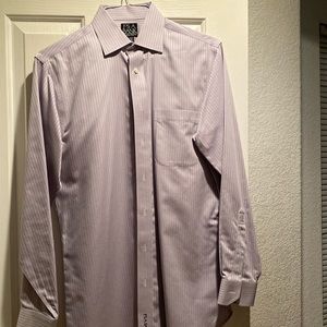 JOS A BANK PRE OWNED IN Excellent condition size 15 sleeve 34